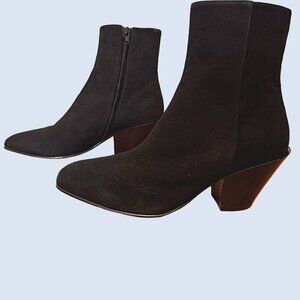 BRAND NEW IN BOX Roberto Festa Milano Black Suede Ankle Boots Size 37 (US 7)